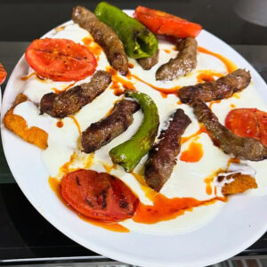 Yoğurtlu Köfte